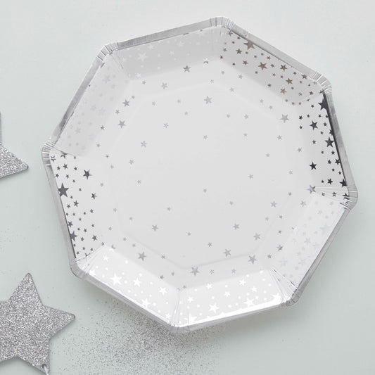 Platos de papel con forma de estrella laminada en plata