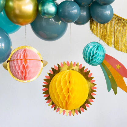 Hanging Honeycomb Planets