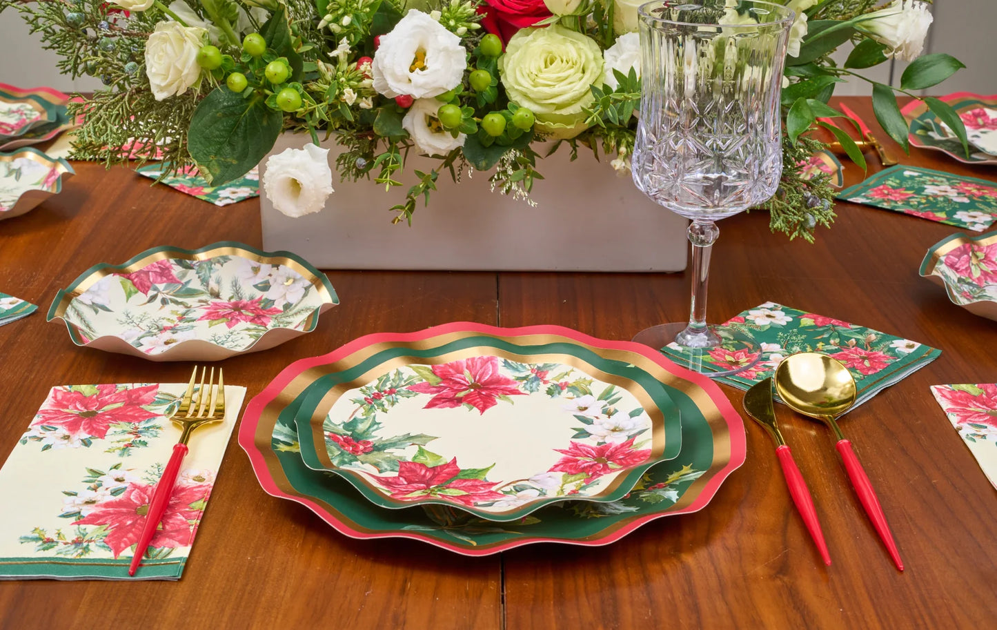 Wavy Salad Plate Evergreen Floral/8pkg