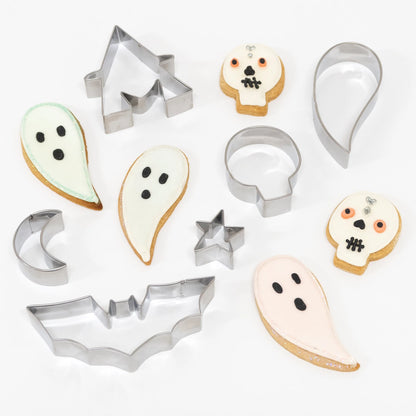 HALLOWEEN COOKIE CUTTERS