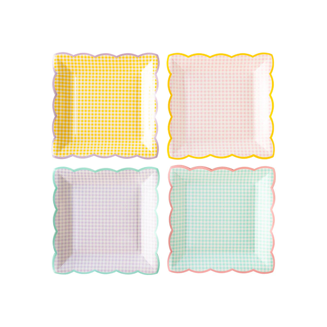 Gingham Plate Set