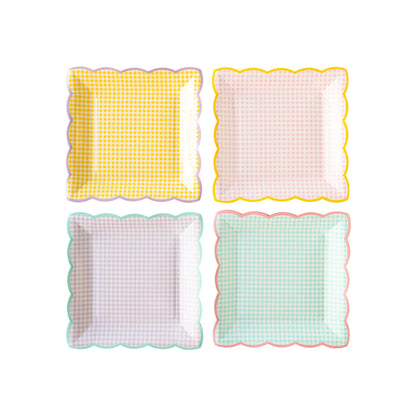 Gingham Plate Set