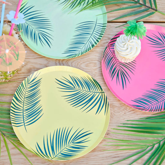 Platos de papel con estampado de hojas de palma tiki hawaiana